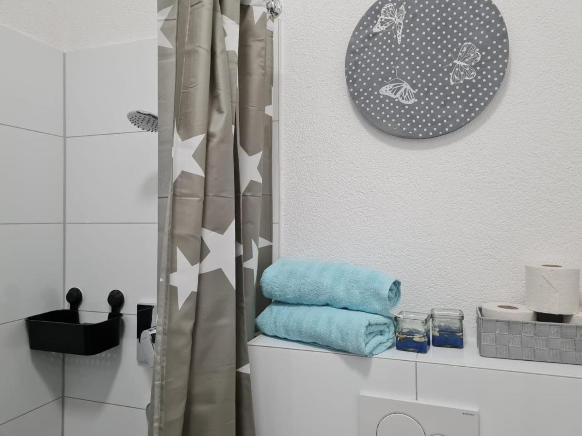 Pension Am Rathaus, 24H Check-In Mundelsheim 外观 照片