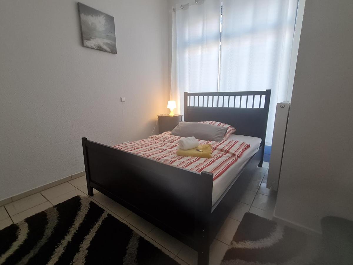 Pension Am Rathaus, 24H Check-In Mundelsheim 外观 照片